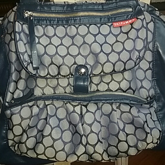 *SOLD* HP!!🎉 Skip Hop diaper bag Navy blue silver - Picture 2 of 8